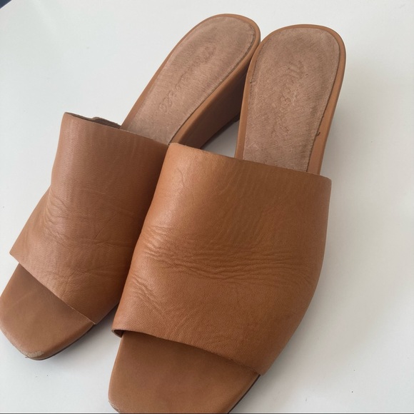 Madewell Tan Leather Sandals - Picture 5 of 9